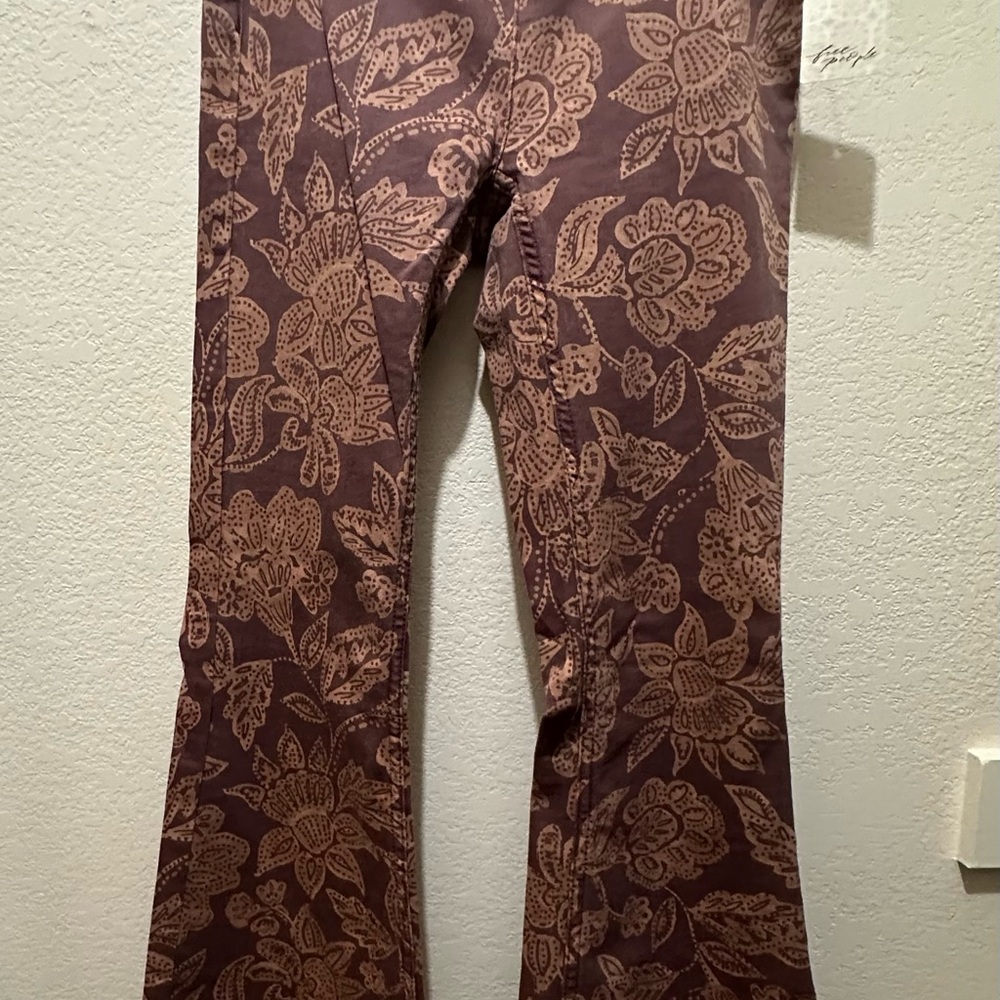 We The Free Penny Pull-On Printed Flare Jeans NWT 25